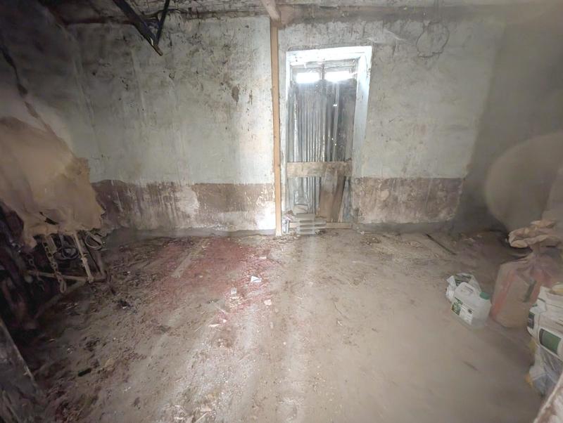 Maison ancienne - 200 m² - 3 pièces