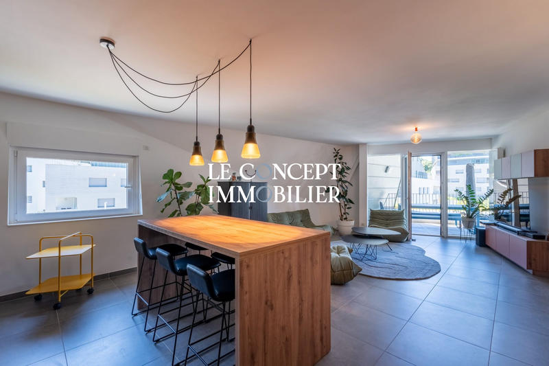 Appartement - 95 m² - 4 pièces