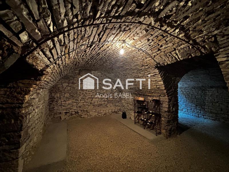 Maison - 191 m² - 8 pièces