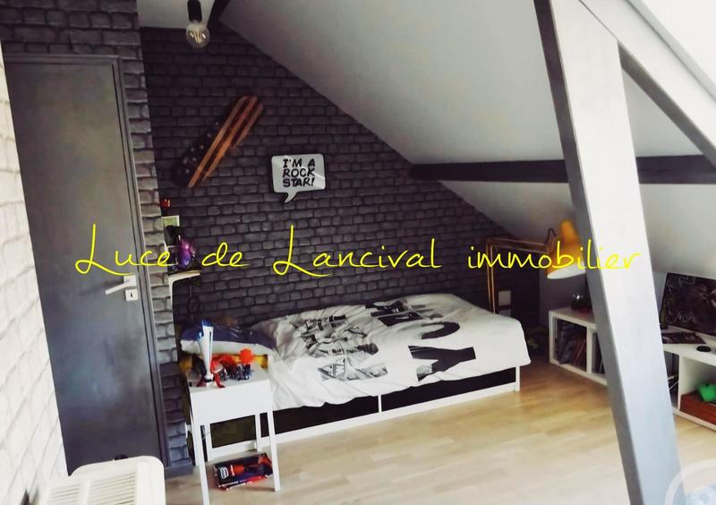 Maison - 202 m² - 7 pièces