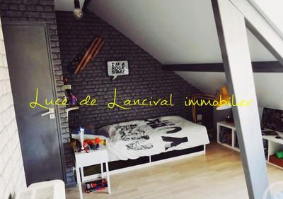 Maison - 202 m² - 7 pièces