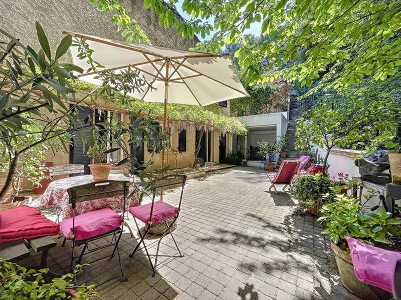 Maison - 314 m² - 7 pièces