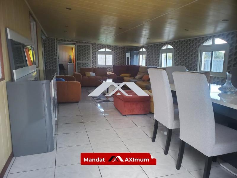 Maison - 190 m² - 8 pièces