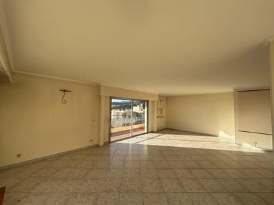 Appartement - 144 m² - 4 pièces