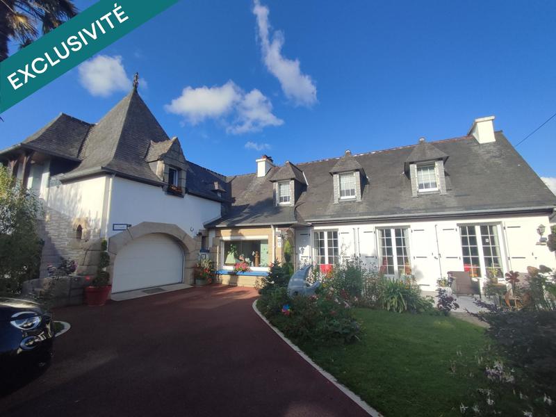 Maison - 204 m² - 8 pièces