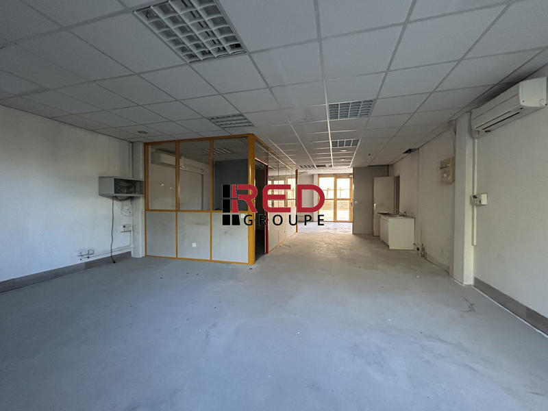 Local d'activités - 127 m²