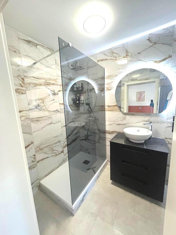 Appartement - 85 m² - 3 pièces