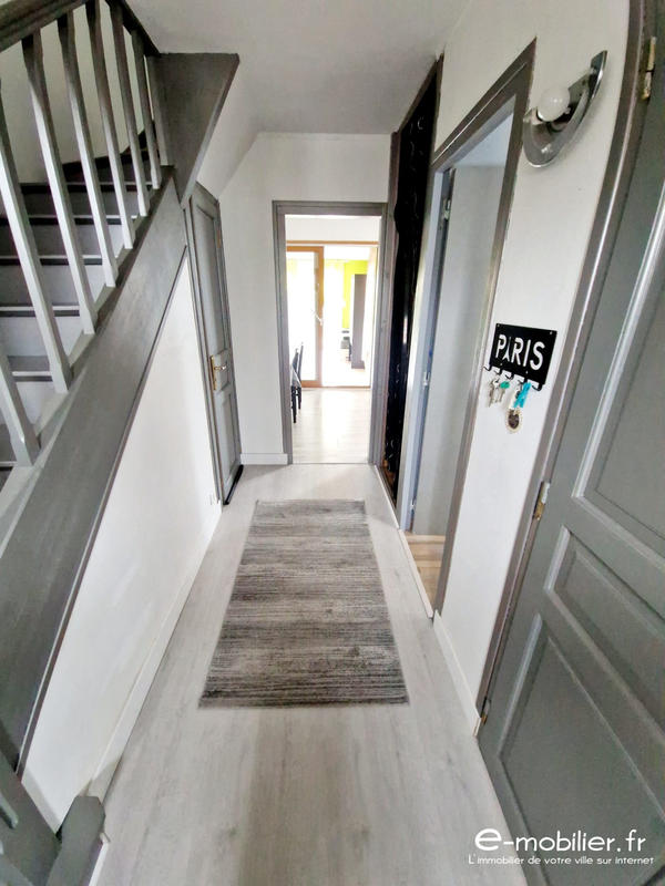 Maison - 80 m² - 5 pièces