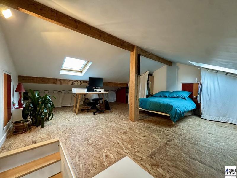 Maison traditionnelle - 112 m² - 6 pièces