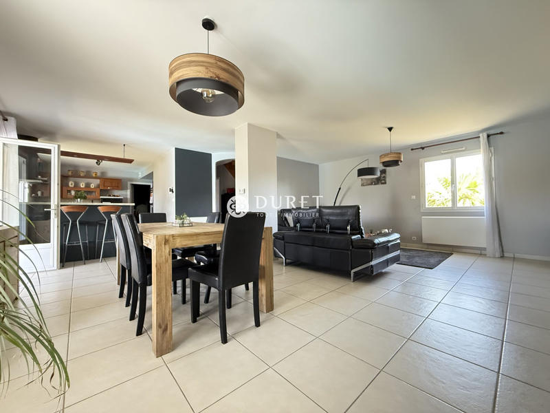 Maison contemporaine - 115 m² - 6 pièces