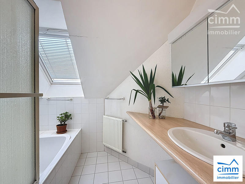 Maison contemporaine - 186 m² - 8 pièces