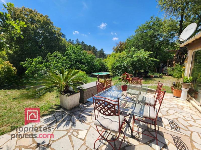 Villa - 140 m² - 7 pièces