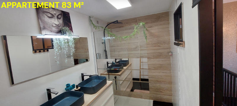 Immeuble - 233 m² - 8 pièces