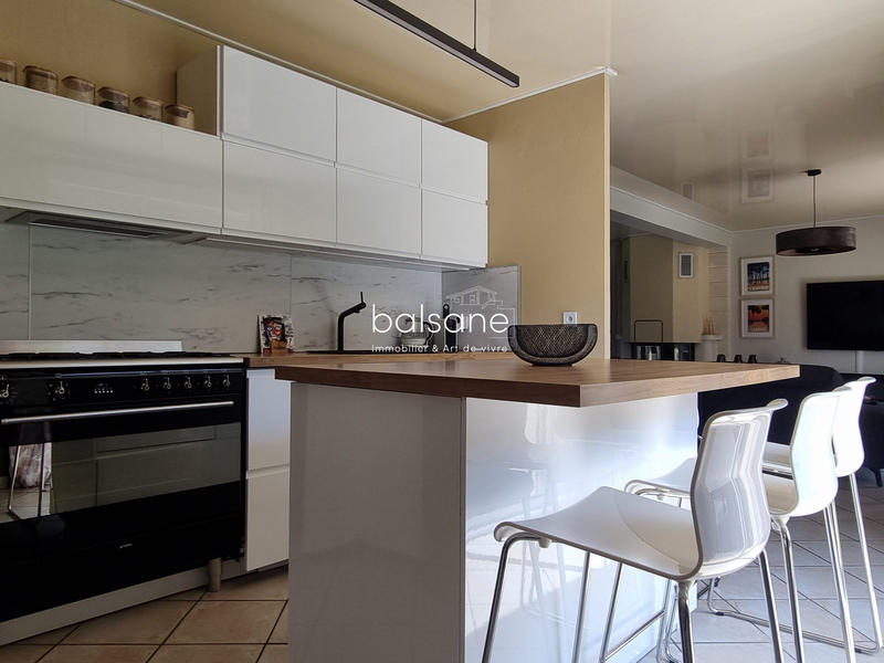 Maison contemporaine - 146 m² - 7 pièces