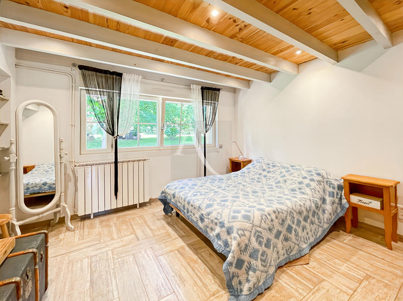 Maison - 193 m² - 9 pièces