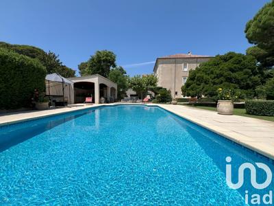 Maison - 273 m² - 8 pièces