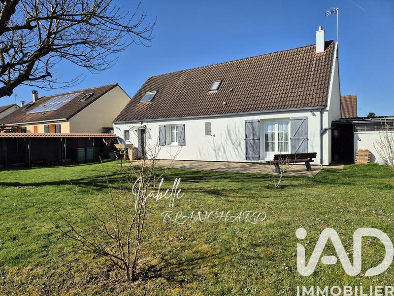 Maison - 113 m² - 6 pièces