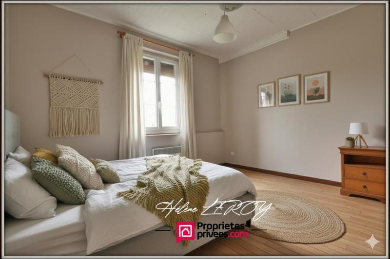 Maison - 95 m² - 5 pièces