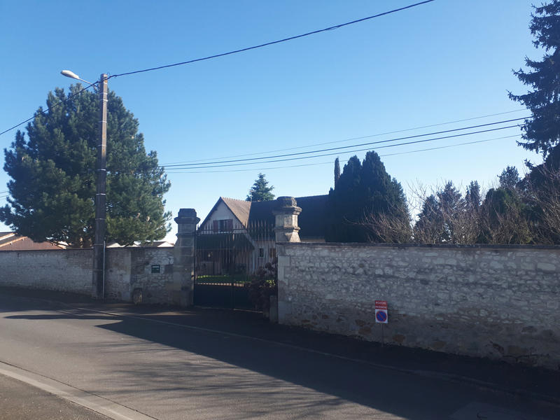 Maison - 247 m² - 7 pièces