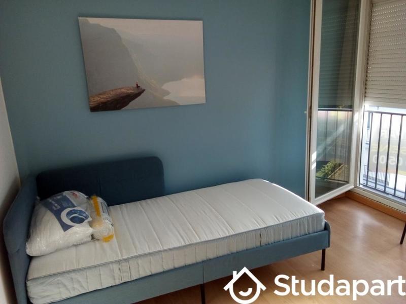 Chambre - 9 m² - 1 pièce