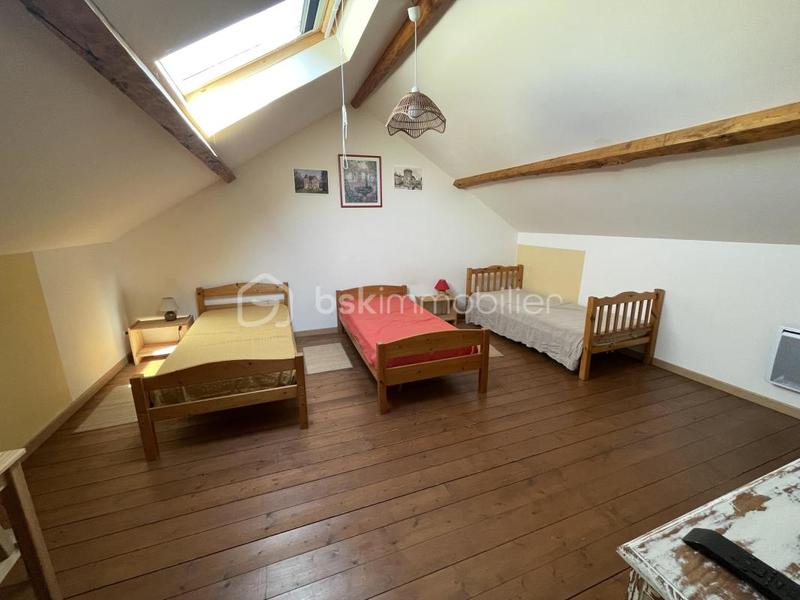 Maison en pierre - 266 m² - 10 pièces