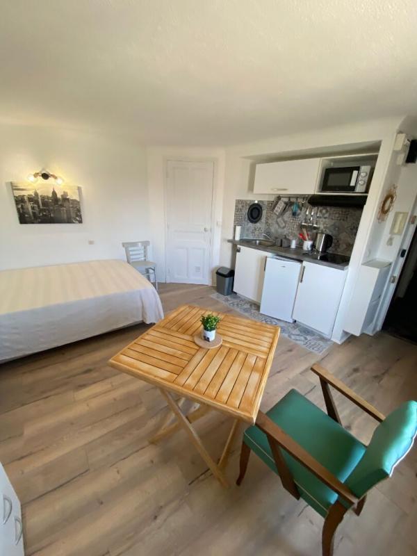 Studio - 17 m² - 1 pièce