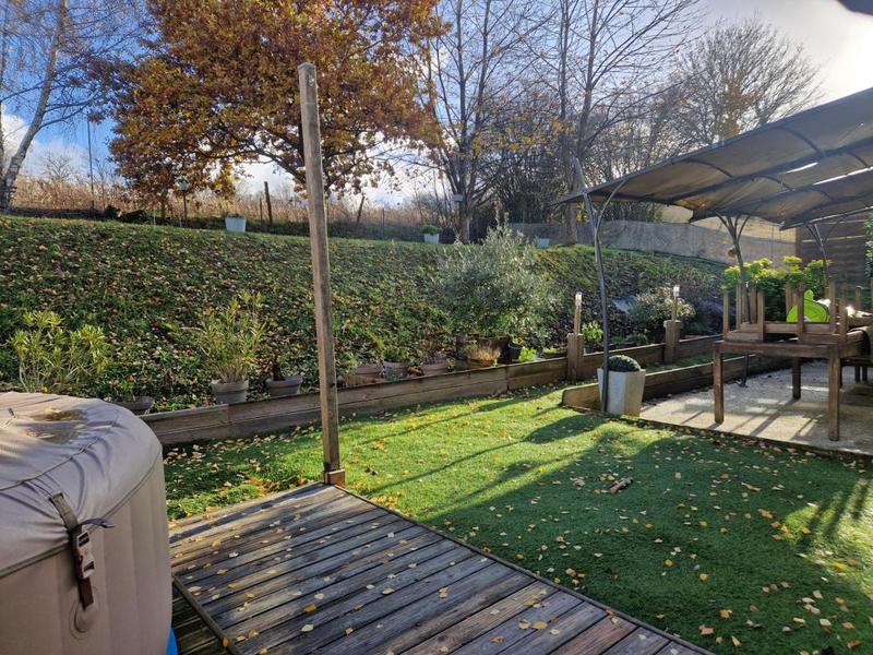 Pavillon - 93 m² - 4 pièces