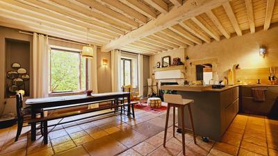 Maison - 216 m² - 8 pièces