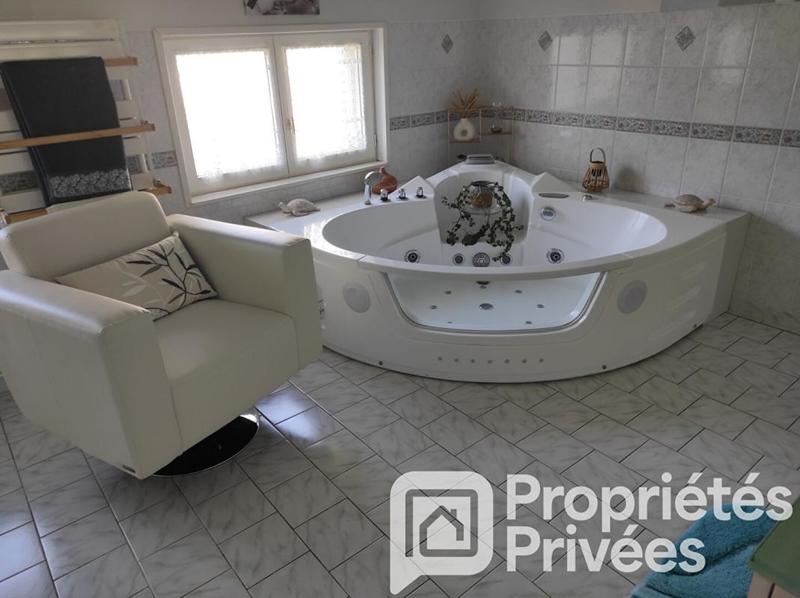 Corps de ferme - 160 m² - 6 pièces