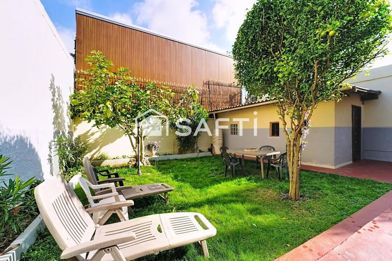 Maison - 200 m² - 7 pièces