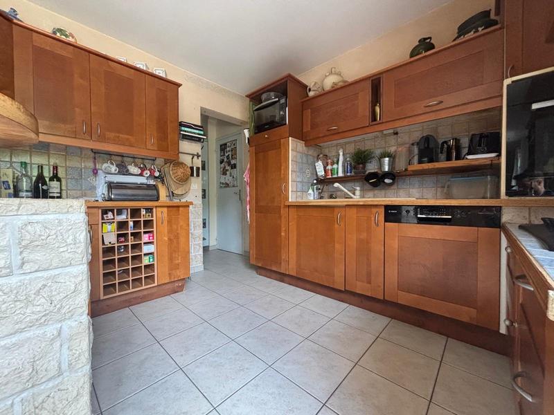 Maison - 161 m² - 8 pièces