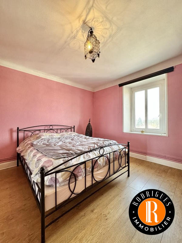 Maison - 285 m² - 12 pièces