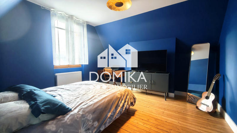 Maison - 178 m² - 8 pièces