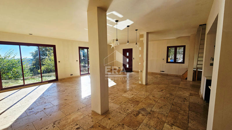 Maison - 170 m² - 3 pièces