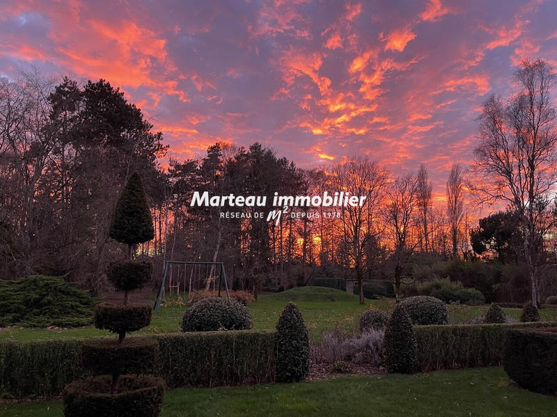 Demeure - 589 m² - 15 pièces