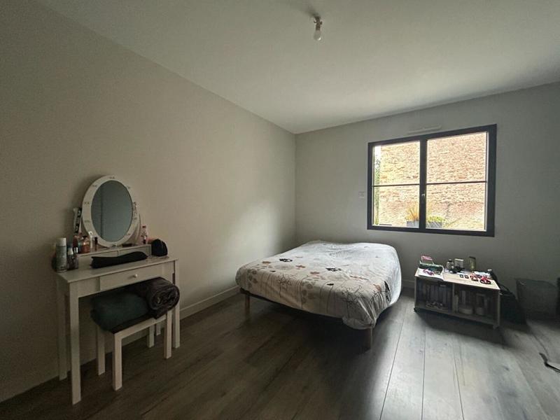 Maison - 185 m² - 8 pièces