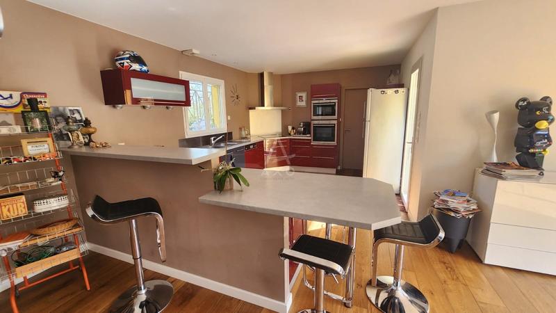 Maison - 174 m² - 7 pièces