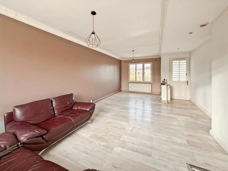 Maison - 136 m² - 4 pièces