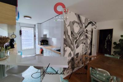 Appartement - 82 m² - 4 pièces