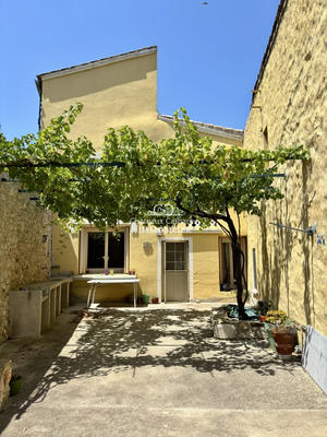Maison - 239 m² - 11 pièces