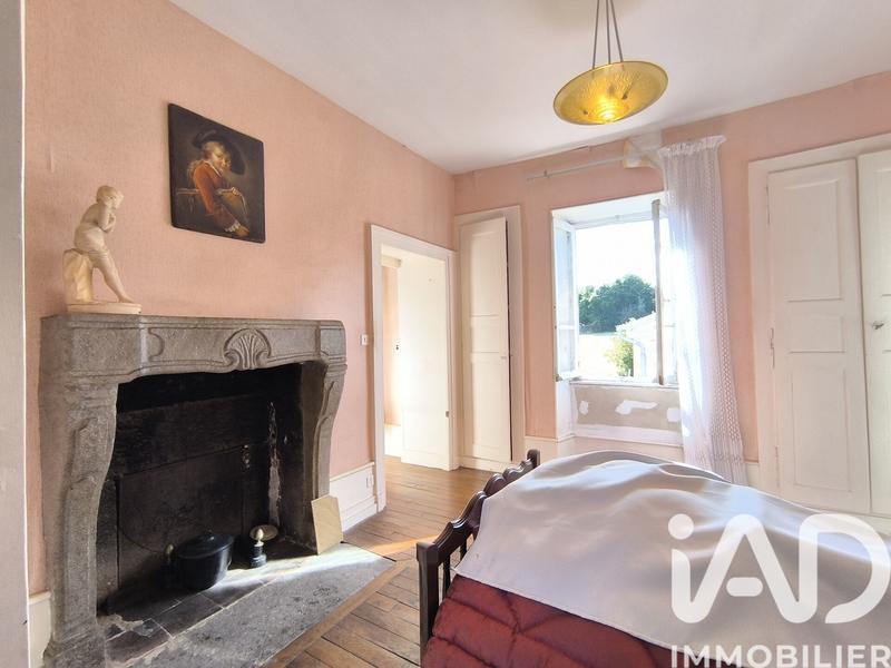 Maison - 170 m² - 8 pièces