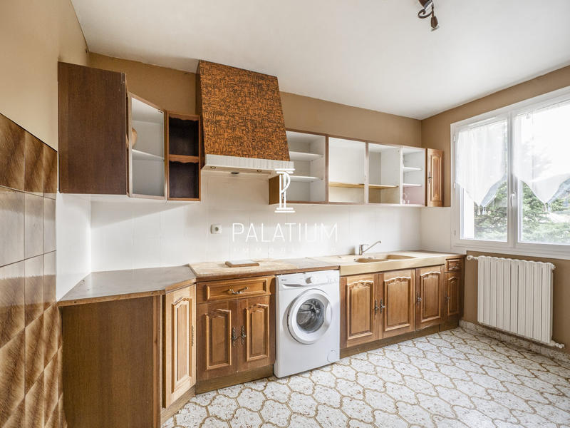 Maison - 236 m² - 7 pièces