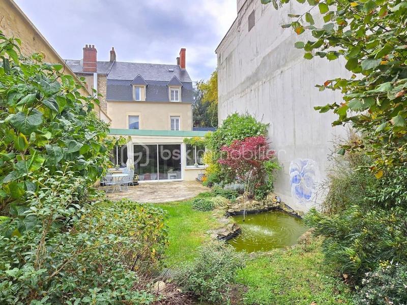 Maison de ville - 204 m² - 7 pièces