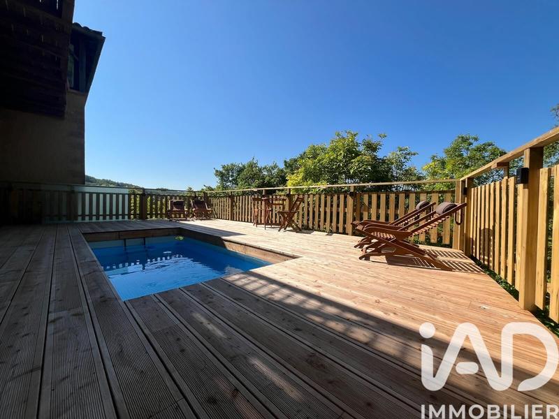 Maison - 265 m² - 13 pièces