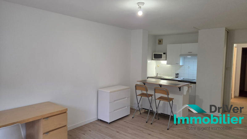 Studio - 28 m² - 1 pièce