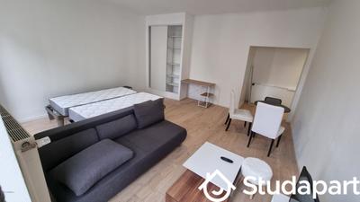 Chambre - 11 m² - 1 pièce
