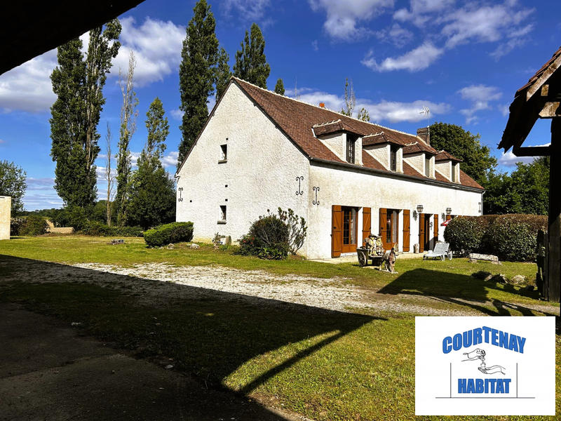 Maison traditionnelle - 280 m² - 7 pièces