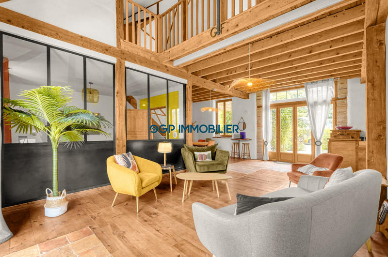 Maison - 500 m² - 16 pièces