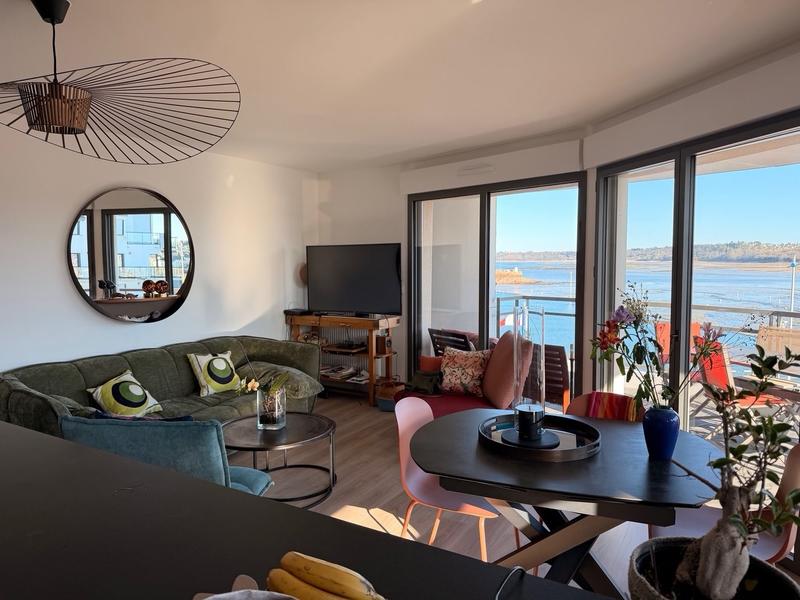 Appartement - 98 m² - 4 pièces