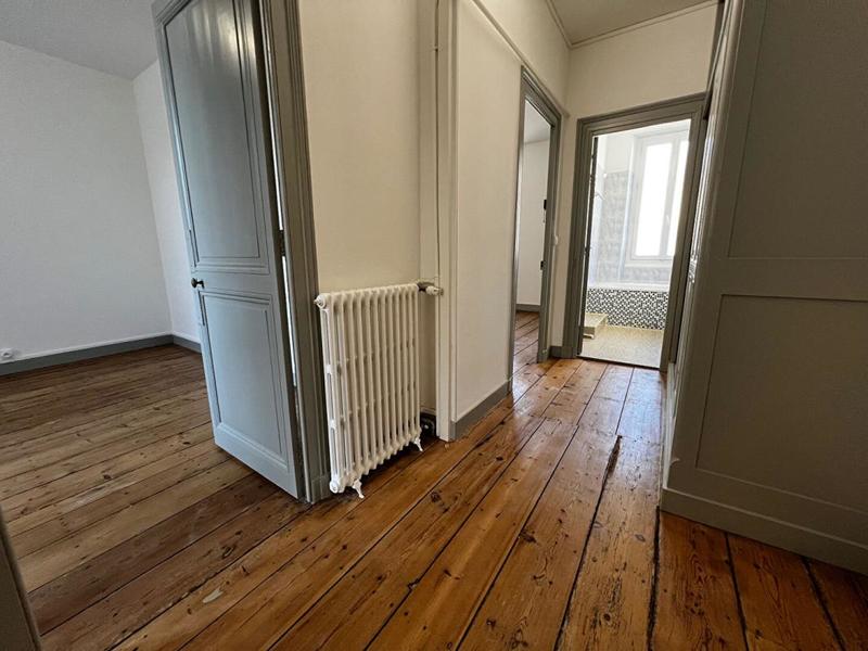 Maison - 135 m² - 9 pièces